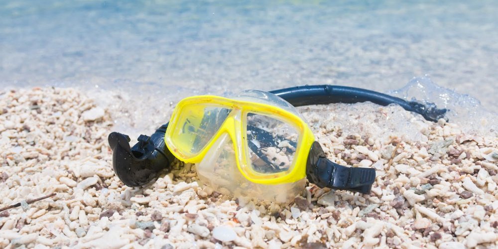 How to prevent your diving mask from fogging up - Diversworld Spearfishing Scuba Diving Snorkelling Cairns Australia