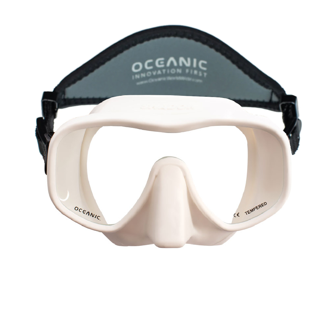 Oceanic-Shadow-Mask-White-Diversworld-Spearfishing-Cairns-Australia