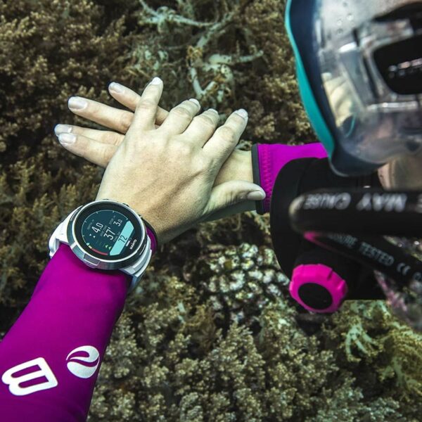 Suunto-D5-White-Wrist-Air-Integration-Dive-Computer-Scuba-Diversworld-Cairns-Australia